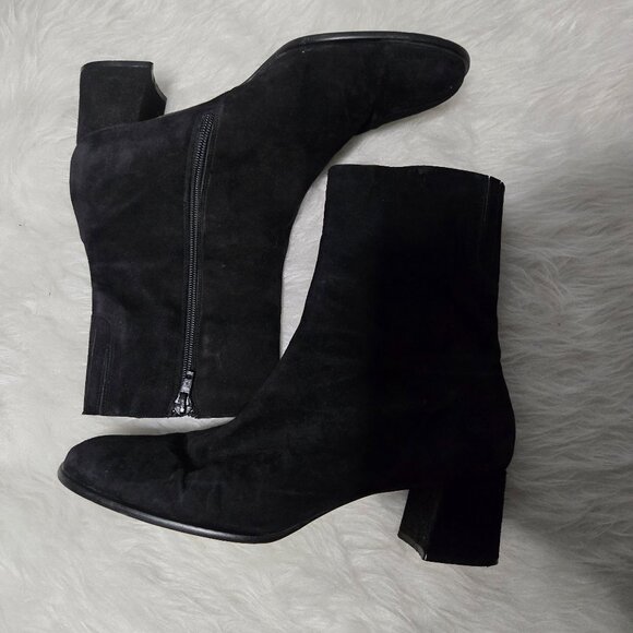 Enzo Angiolini Black Suede Ankle Boots, Block Heel, Rounded Toe, 9.5 - Picture 2 of 8